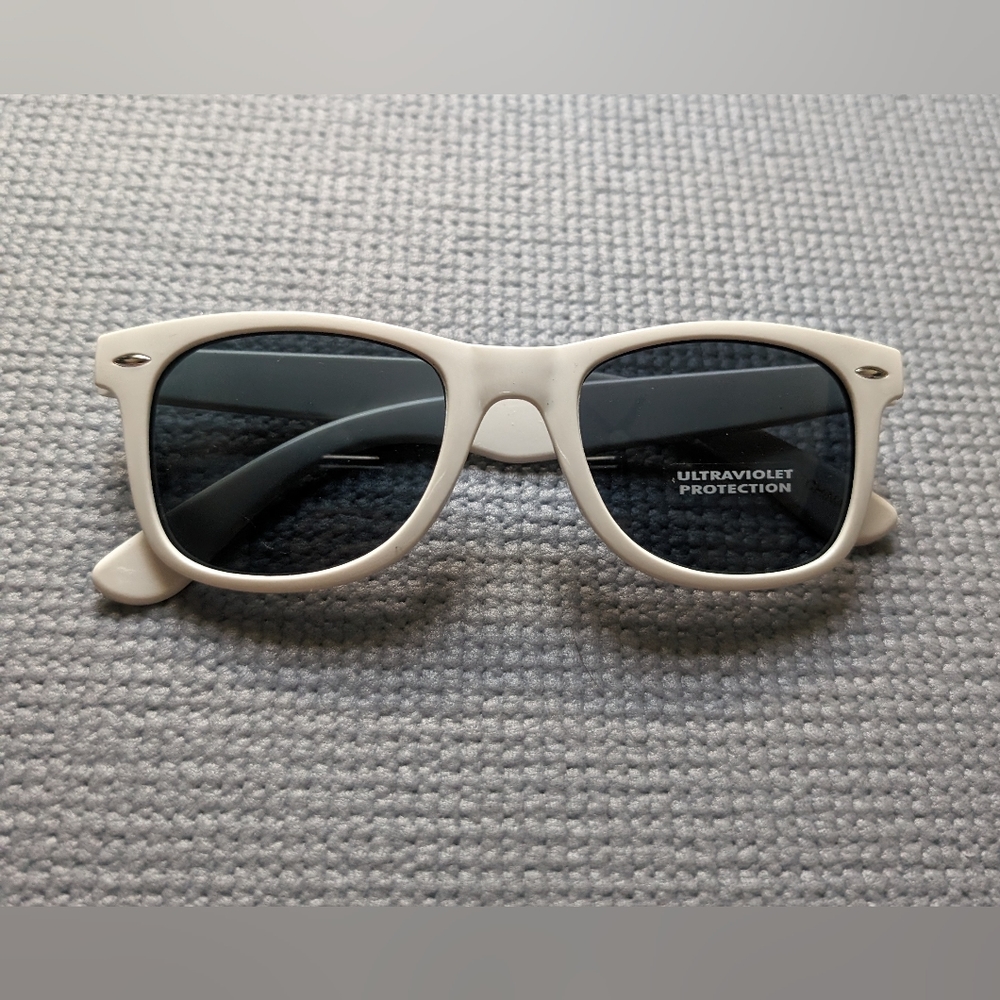 White sunglasses